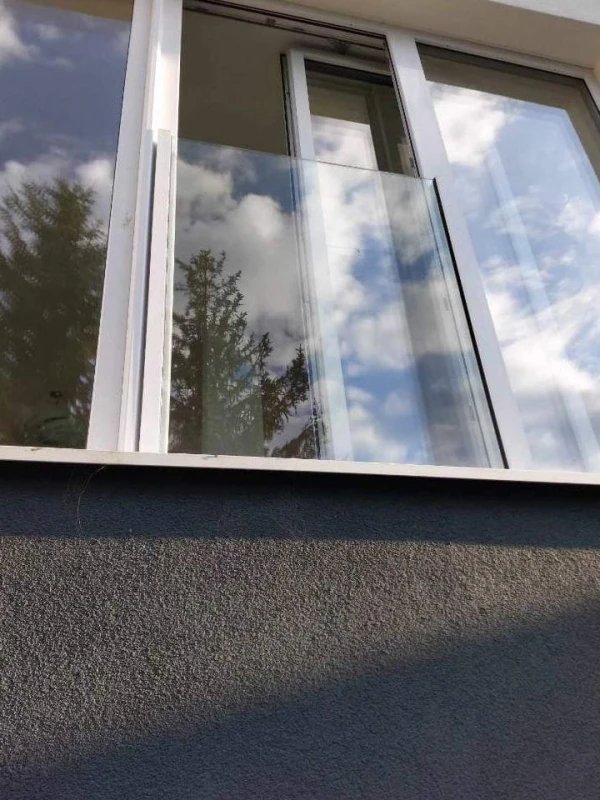 balkon_slim_qubaglass.jpg