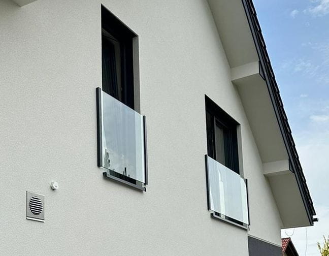 balkon-francuski-balkony-szklane-szklo-hartowane-poroducent.jpg