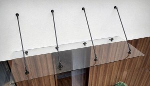 daszek szklany zadaszenie szklane nad drzwi QUBA 220x150 cm  przezroczysty czarne okucia