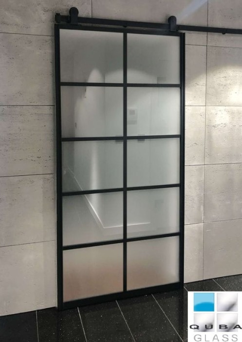 qubaglass_drzwi_Szklane_loft_art_czarny_system.jpg
