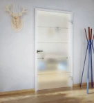 Skleněné otevírané dveře s nastavitelnou zárubní TOP vzor pruhy 1.1